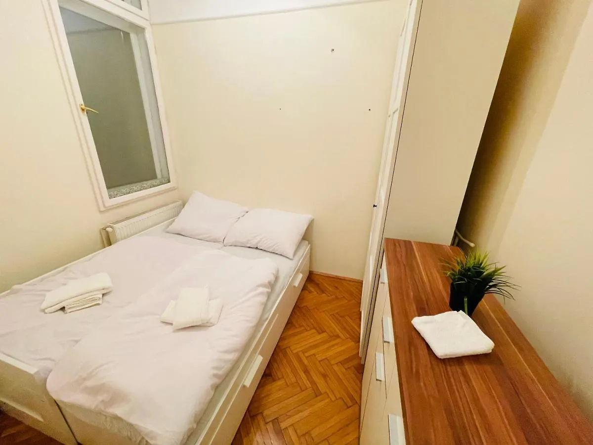 Friend Of Deak Ferenc Apartment Budapest
