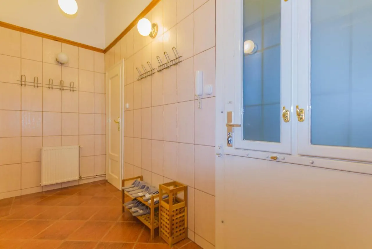Friend Of Deak Ferenc Apartment Budapest