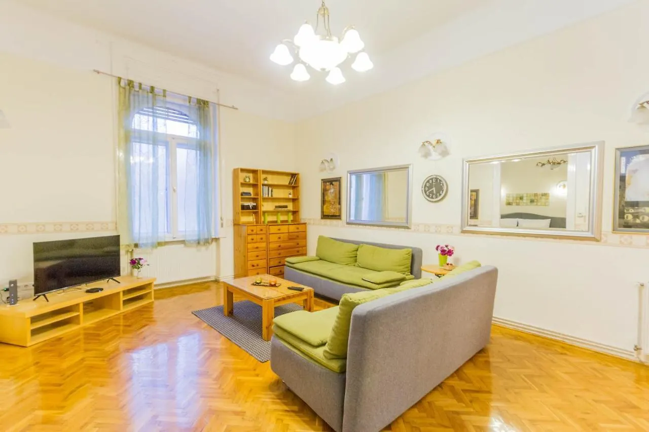Friend Of Deak Ferenc Apartment Budapest